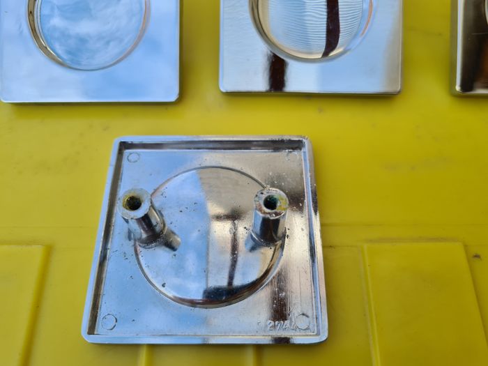 Poignée de meuble porte ou tiroir Chromé Rétro vintage de 1980 - photo numéro 2