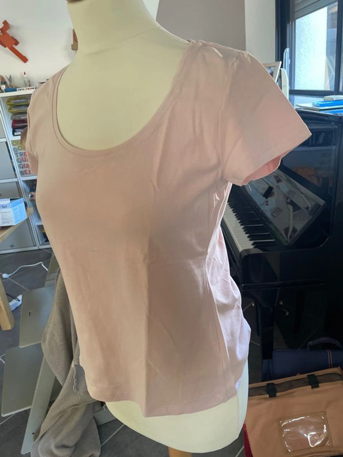 TEE Shirt basic h et m taille M - photo numéro 5