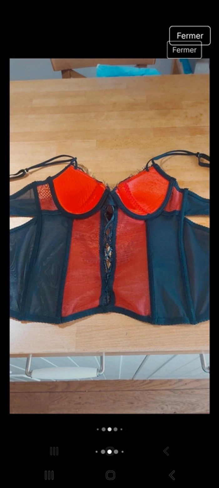 Corset noir et rouge Besired taille S - photo numéro 8