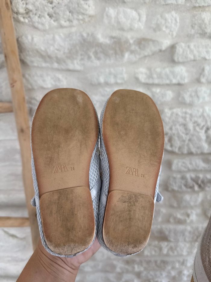 Ballerine blanche marguerite Zara Pointure 26 - 6 € - photo numéro 4