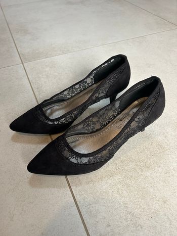 Talon escarpins dentelle noir 