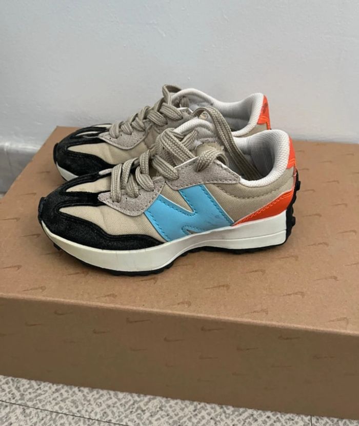 Baskets New Balance Enfants Pointure 27 - photo numéro 2