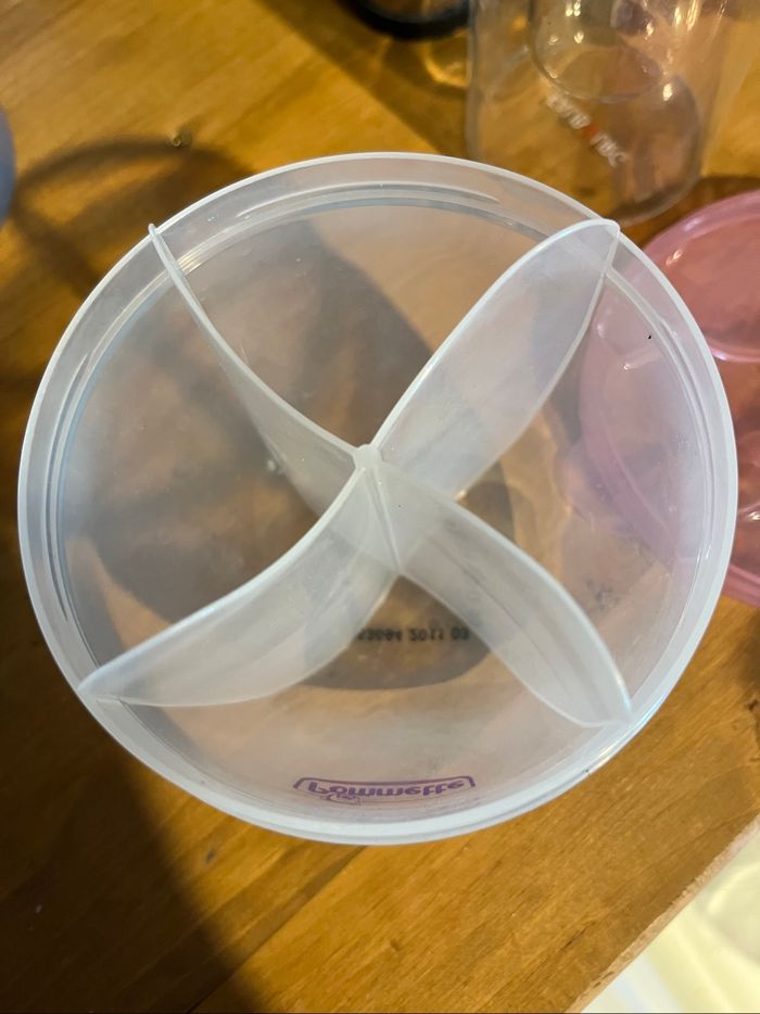 Lot doseurs de lait en poudre bébé Chicco Pommettes  TBE 🍼 - photo numéro 3