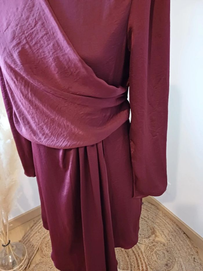 Robe Bordeaux fluide asymétrique neuve Mohito taille S 36 - photo numéro 4