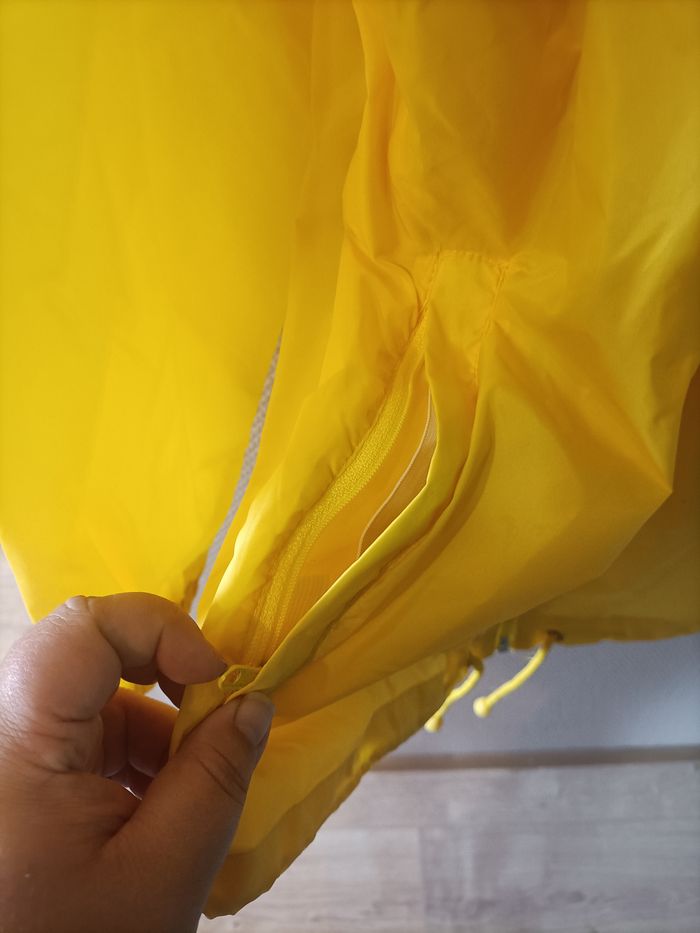 Veste imperméable K-WAY jaune avec capuche - photo numéro 3