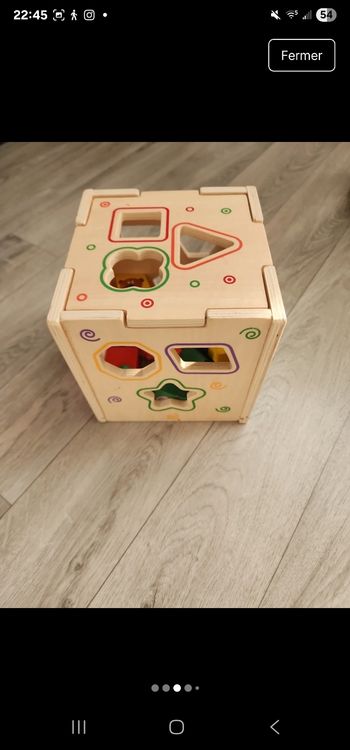 Cube des formes jeu encastrement en bois