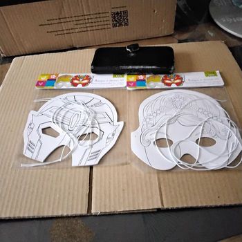 Lot de 2 paquets masques à décorer