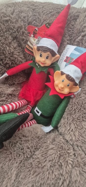 2 lutins farceurs de Noël 🎄