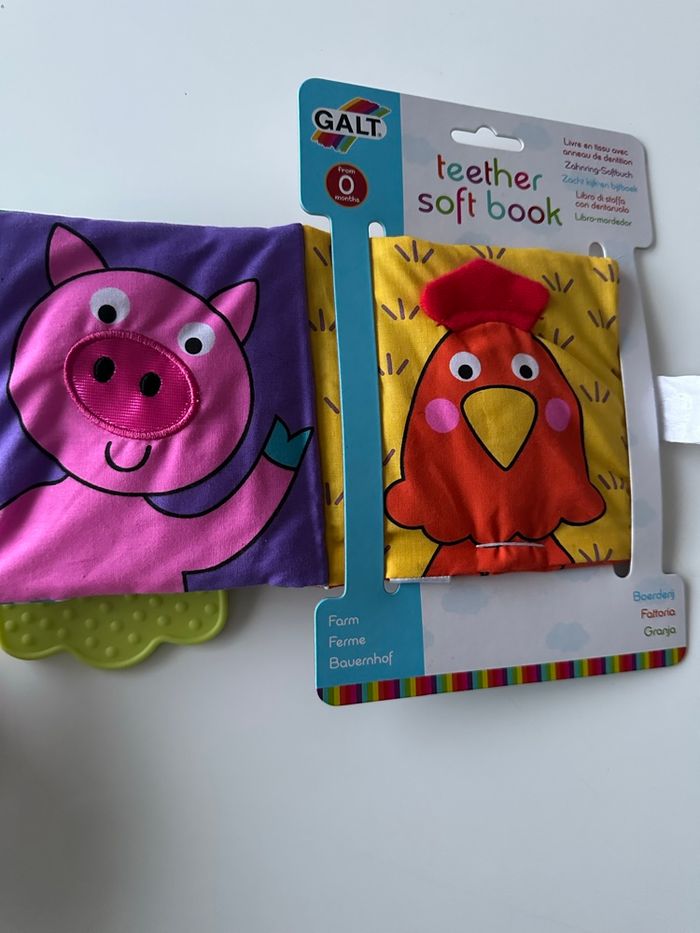 Livre sensoriel en tissu avec anneau de dentition - Galt - neuf - photo numéro 7