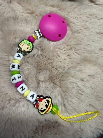 Attache tétine One piece 