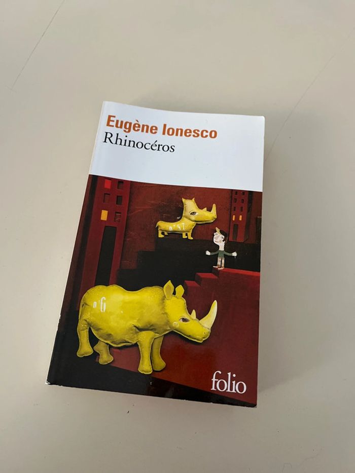 Livre Rhinocéros de Ionesco