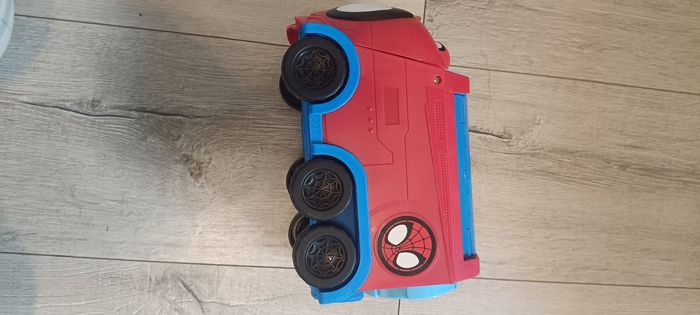 Voiture Spiderman. - photo numéro 4