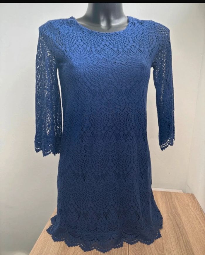 Robe élégante en dentelle taille : 36 📍