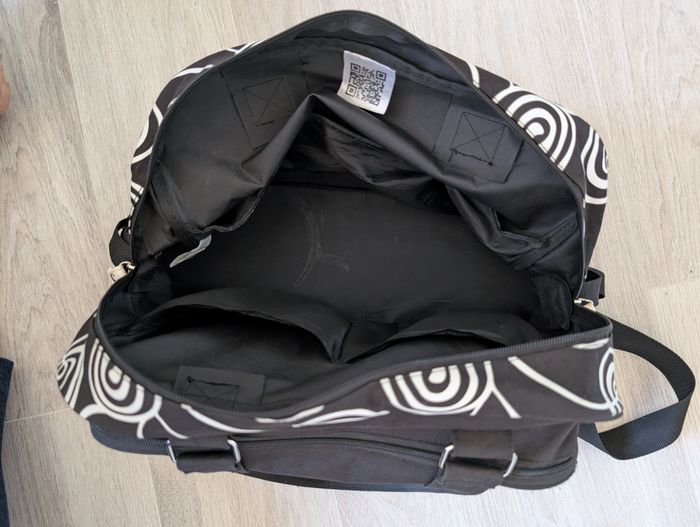 Sac à langer et accessoires - photo numéro 4