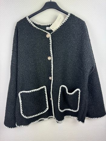 Veste femme effet laine bouclée noire et blanche 