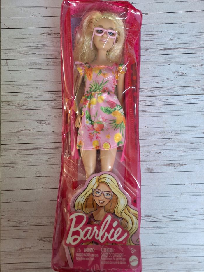 Poupée Barbie Fashionistas numéro 181