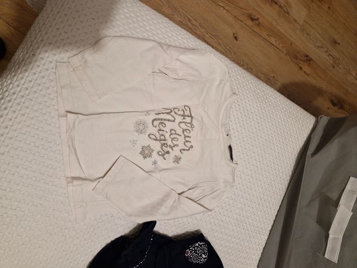 Jogging et tee shirt - photo numéro 4