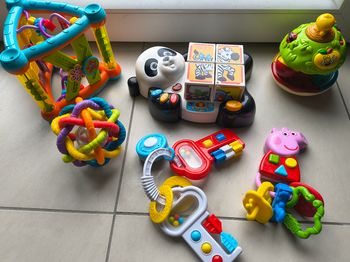 Lot de jouets