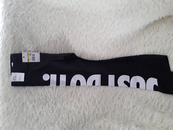 LEGGINGS NIKE NEUF - photo numéro 3