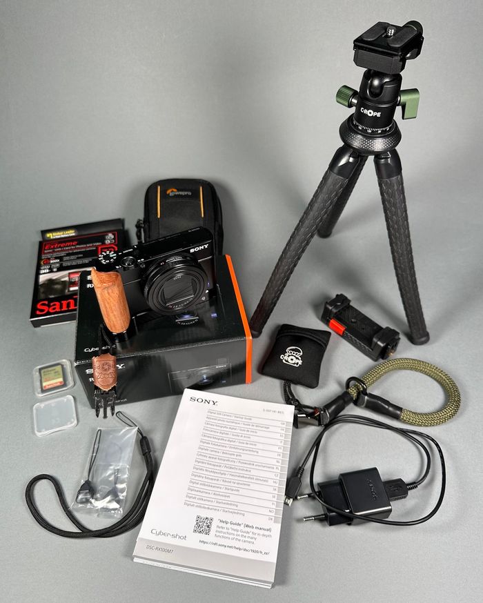 SONY Cyber-shot DSC-RX100 VII M7 Appareil photo numérique Zeiss avec grand pack d'accessoires - photo numéro 8