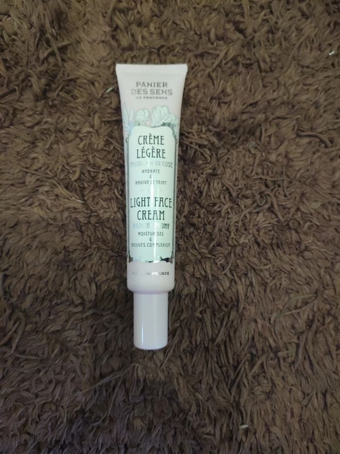Crème légère pivoine panier des sens