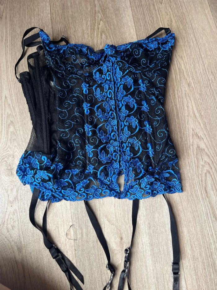 Bustier 95D taille Française - photo numéro 2