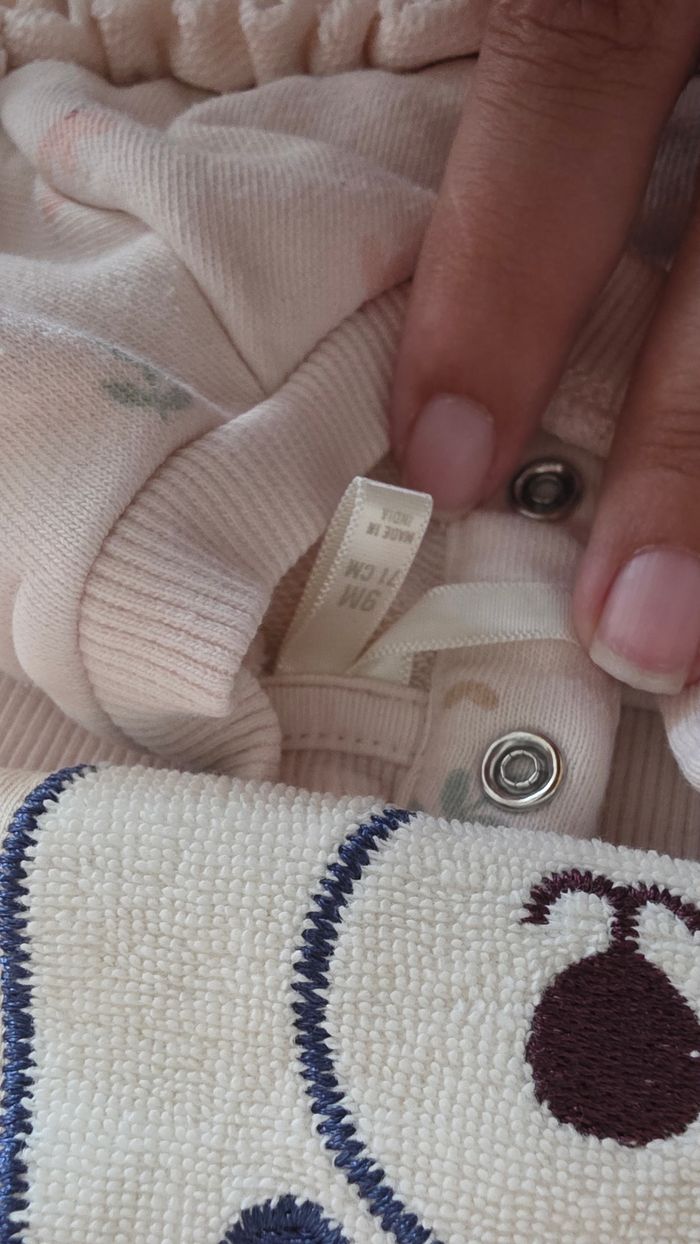 Pulls 6 et 9 mois - photo numéro 4