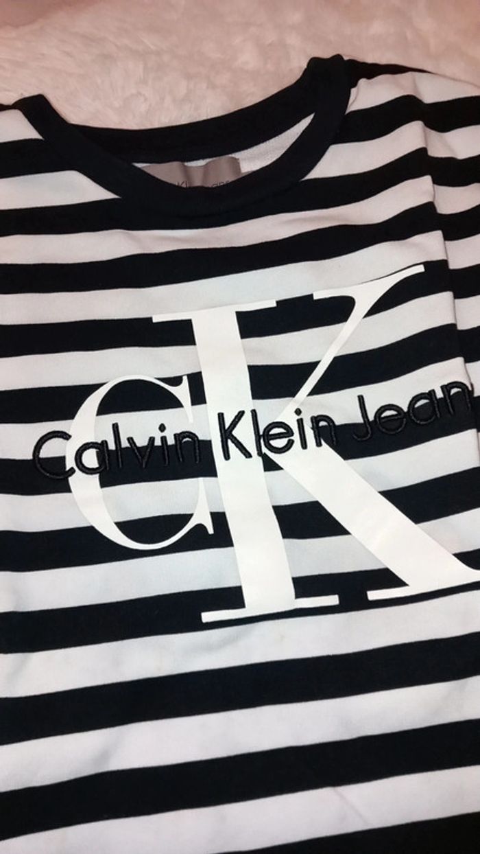 Pull calvin klein - photo numéro 2
