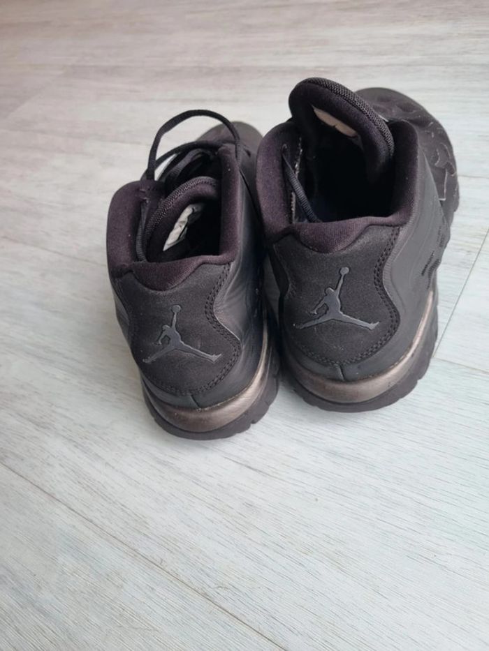 Nike jordan noires a scratch - pointure 47 - photo numéro 5