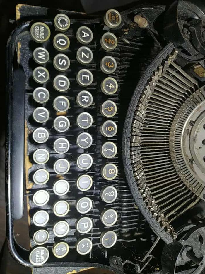Une belle, rare, ancienne machine à écrire Mercedes Prima - photo numéro 3