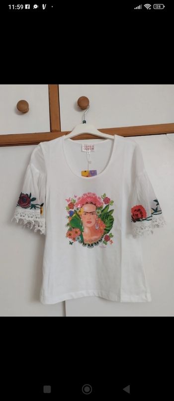 Tee shirt Frida Kahlo neuf