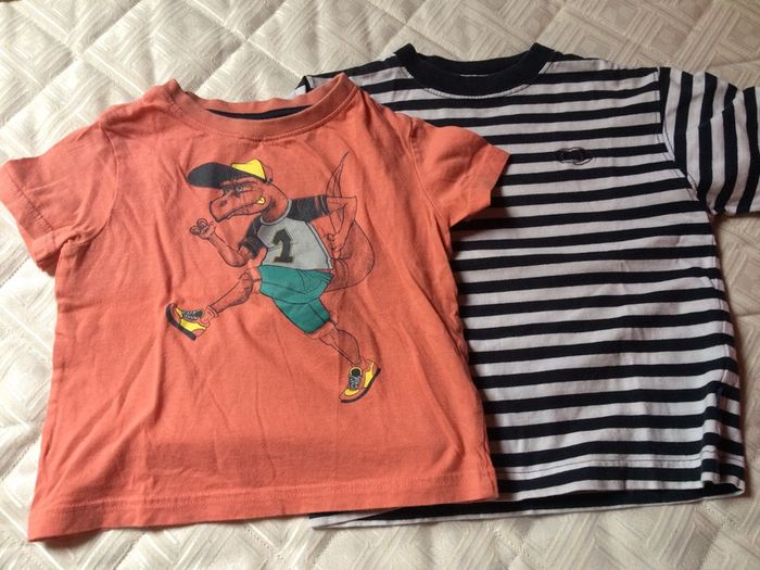 Lot de 2 T shirt 4 ans