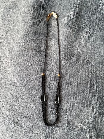 Collier perles noires moon c Paris