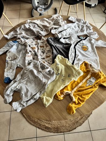 Lot de pyjamas bébé, taille 1 mois