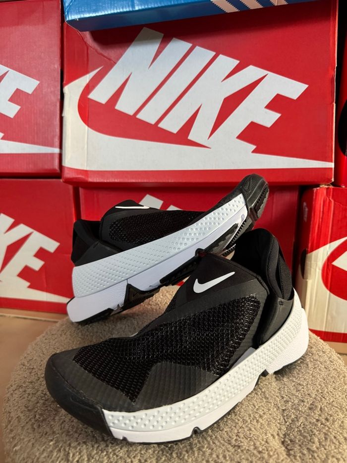 Basket nike Go flyease taille 35.5 - photo numéro 2