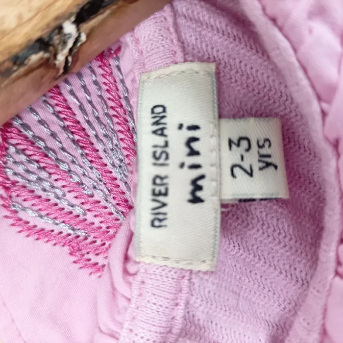 Combishort rose River Island 2-3 ans avec col coquillages brodés tendance étéRobe rose A1098 - photo numéro 7
