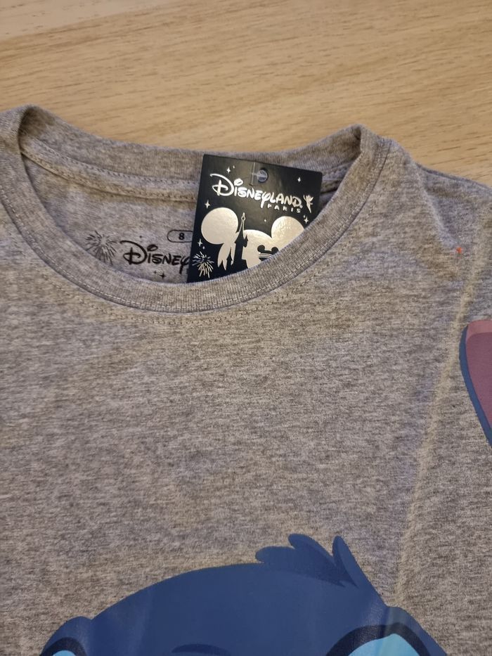 Neuf (non porté) 💙😍🤩Teeshirt stitch disneyland paris  8 ANS   MIXTE !!!😍🤩 - photo numéro 3