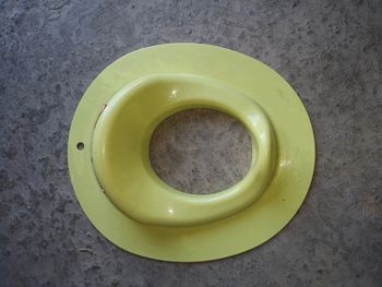 Réducteur toilettes jaune