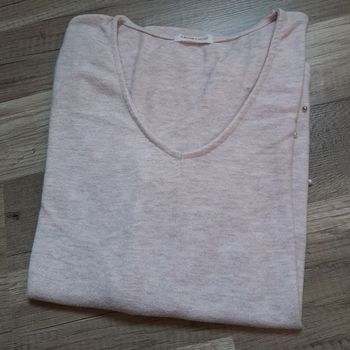 Pull col V à perles
