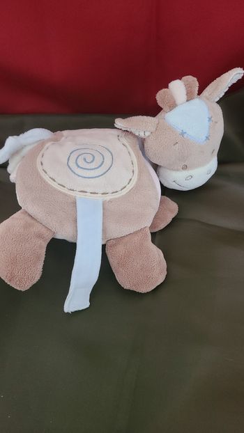 Doudou livre poney cheval beige bleu NATTOU