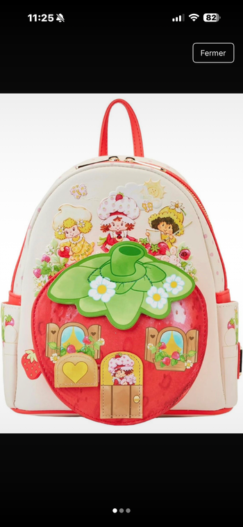 Sac à dos loungefly charlotte aux fraises 