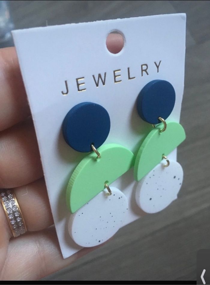 Boucles d’oreilles pendantes NEUVES pour femme forme géométrique - photo numéro 8