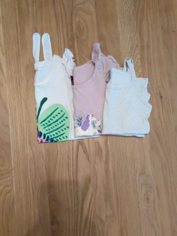 Lot T-shirts /débardeur