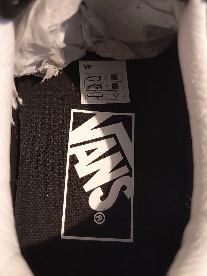 Baskets chaussures Vans old skool taille 36.5 neuves - photo numéro 10