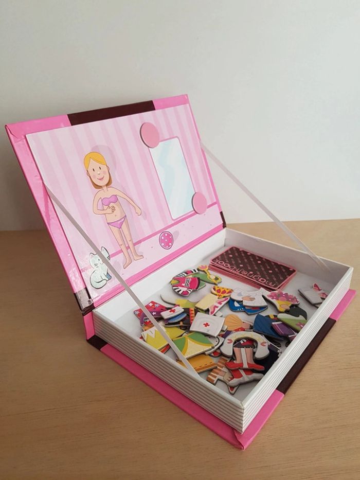 Janod jeu Magnetibook déguisements princesse et fée - photo numéro 11