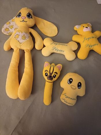 Lot de jouets chien thème pâques 