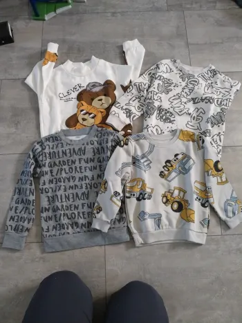 Lot de 4 pulls 5 ans