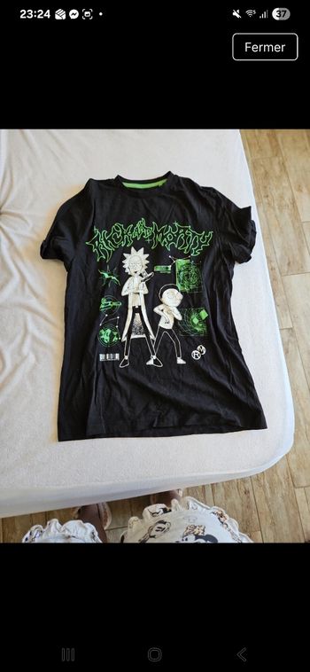 T-shirt