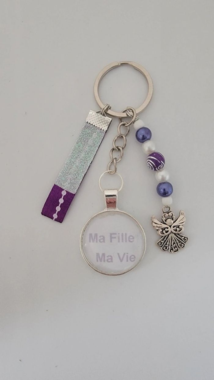 Cadeau ma fille, porte clé message bijoux de sac " ma fille ma vie"