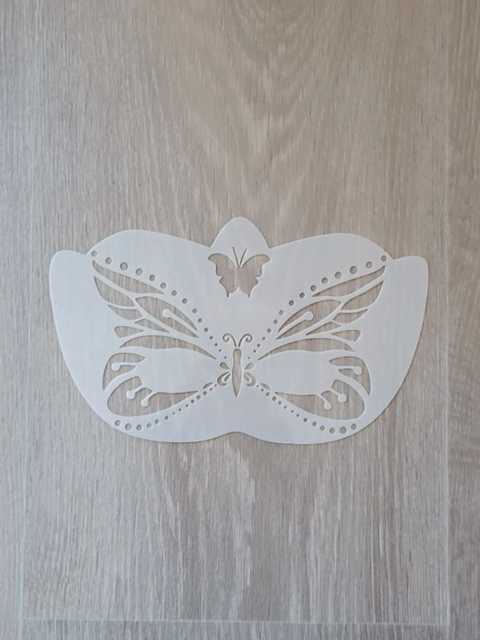 Masque pochoir enfant